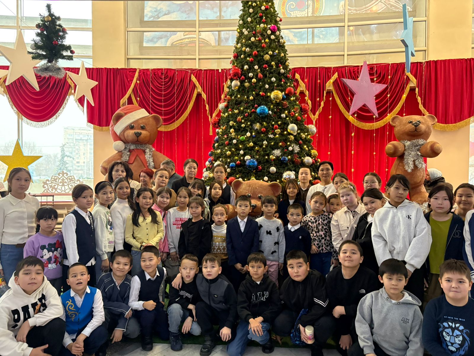 Қазақ мемлекеттік циркі ұжымына зор алғысымызды білдіреміз